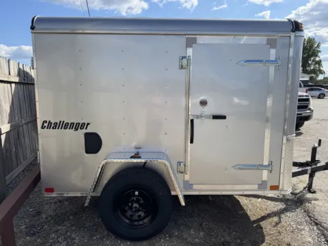 More photos of 2026 HOMESTEADER 508CS ENCLOSED at Mr. Care Auto, IN