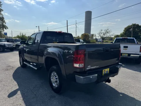 More photos of 2010 GMC SIERRA 2500 SLT at Mr. Care Auto, IN