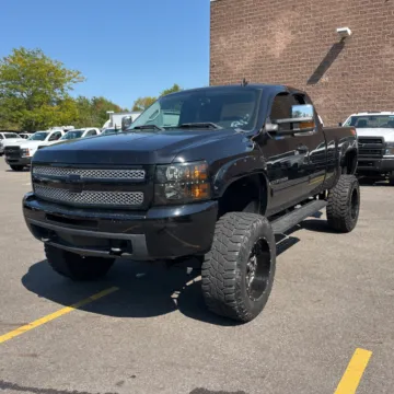 Black 2009 CHEVROLET SILVERADO 1500 LT for sale in Camby, IN