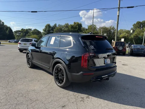 More photos of 2022 KIA TELLURIDE SX at Mr. Care Auto, IN