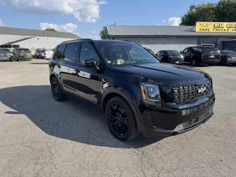 Black 2022 KIA TELLURIDE SX for sale in Camby, IN