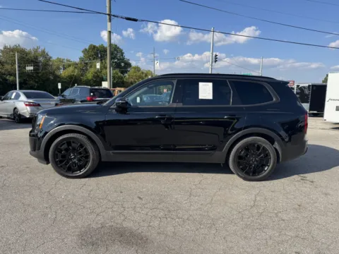 More photos of 2022 KIA TELLURIDE SX at Mr. Care Auto, IN