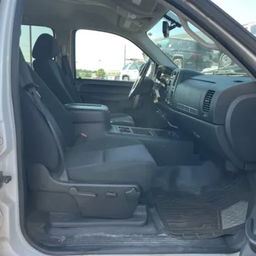 More photos of 2012 GMC SIERRA 2500 SLE at Mr. Care Auto, IN