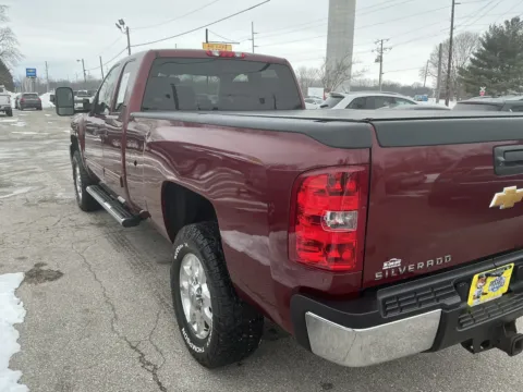 More photos of 2013 CHEVROLET SILVERADO 2500 HEAVY DUTY LT at Mr. Care Auto, IN
