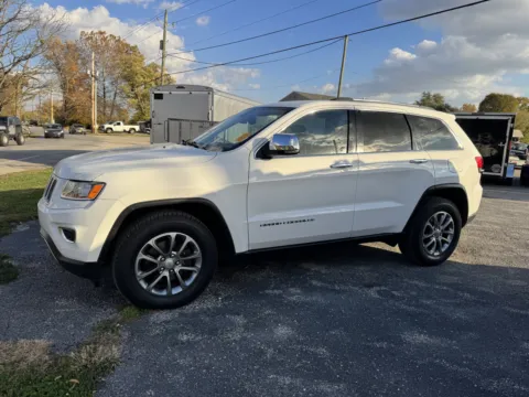 More photos of 2015 JEEP GRAND CHEROKEE LIMITED at Mr. Care Auto, IN