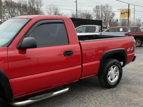 More photos of 2005 CHEVROLET SILVERADO 1500 at Mr. Care Auto, IN