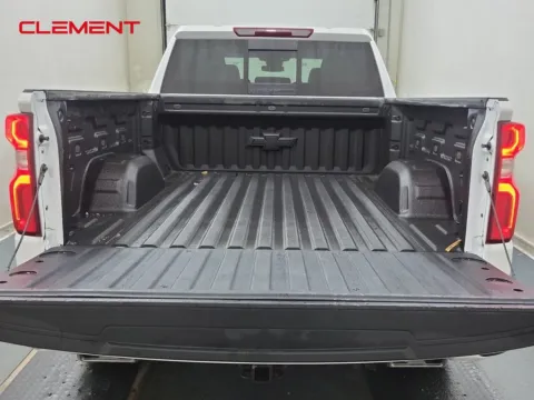 More photos of 2023 Chevrolet Silverado 1500 RST at Clement Supercenter, MO