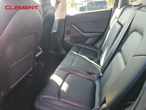 More photos of 2022 Tesla Model Y Performance at Clement Supercenter, MO