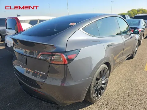 More photos of 2022 Tesla Model Y Performance at Clement Supercenter, MO
