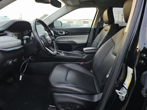 Another view of 2022 Jeep Compass Limited for sale in St. Charles, MO at Clement Supercenter