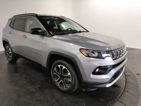 More photos of 2022 Jeep Compass Limited at Clement Supercenter, MO