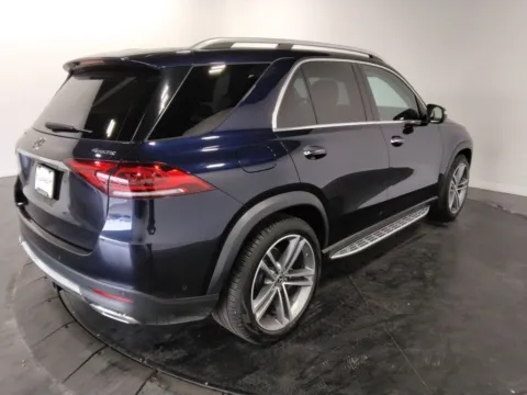 More photos of 2021 Mercedes-Benz GLE 350 at Clement Supercenter, MO