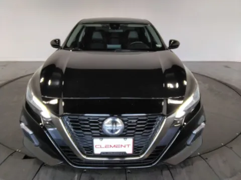 Another view of 2022 Nissan Altima 2.5 SR for sale in St. Charles, MO at Clement Supercenter