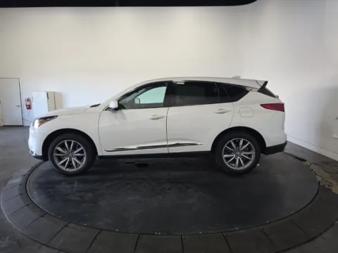 More photos of 2022 Acura RDX Technology Package at Clement Supercenter, MO