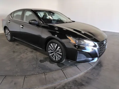 More photos of 2024 Nissan Altima 2.5 SV at Clement Supercenter, MO