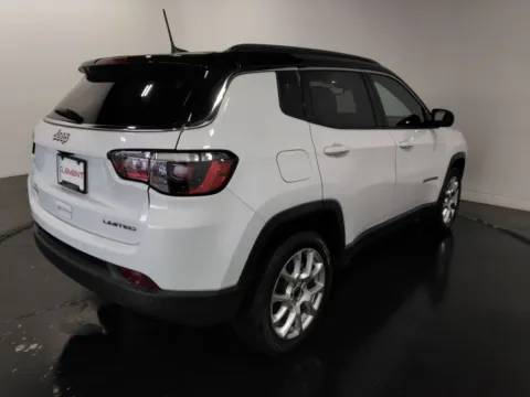 More photos of 2025 Jeep Compass Limited at Clement Supercenter, MO
