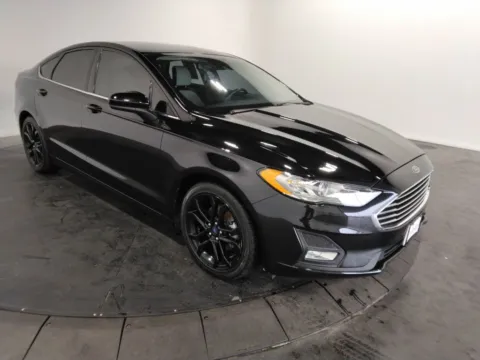 More photos of 2019 Ford Fusion SE at Clement Supercenter, MO