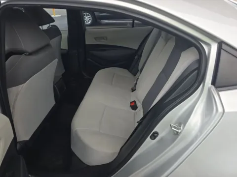 More photos of 2022 Toyota Corolla LE at Clement Supercenter, MO