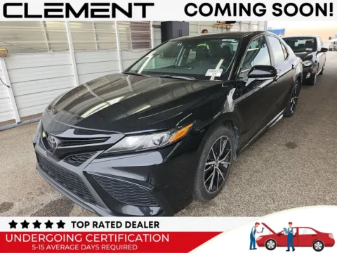 Black 2024 Toyota Camry SE for sale in St. Charles, MO