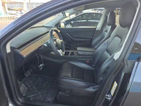 Another view of 2022 Tesla Model Y Long Range for sale in St. Charles, MO at Clement Supercenter