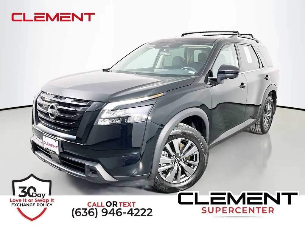 Black 2024 Nissan Pathfinder SV for sale in St. Charles, MO