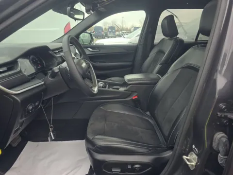 Another view of 2024 Jeep Grand Cherokee Altitude X for sale in St. Charles, MO at Clement Supercenter