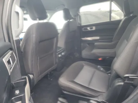 More photos of 2022 Ford Explorer XLT at Clement Supercenter, MO