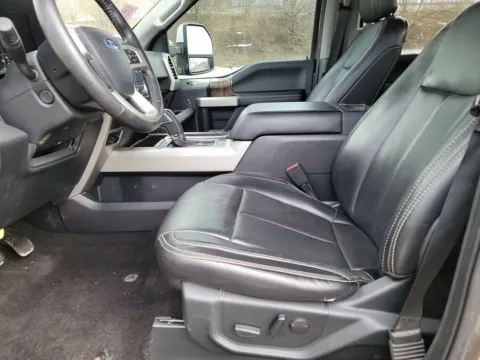 More photos of 2019 Ford F-150 Lariat at Clement Supercenter, MO