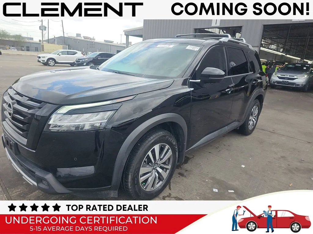 Black 2023 Nissan Pathfinder SL for sale in St. Charles, MO