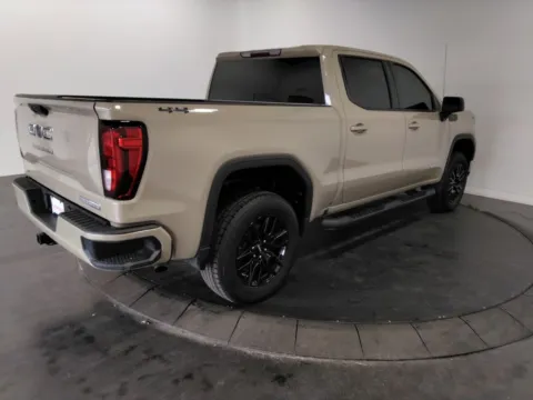 More photos of 2023 GMC Sierra 1500 Elevation at Clement Supercenter, MO