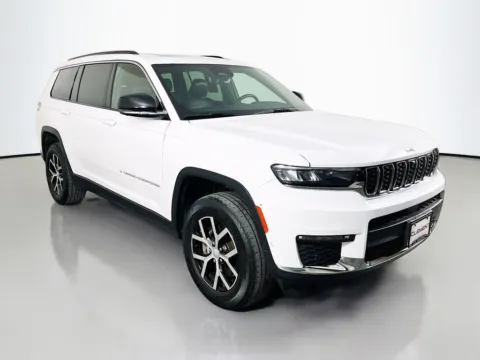 Another view of 2024 Jeep Grand Cherokee L Limited for sale in St. Charles, MO at Clement Supercenter