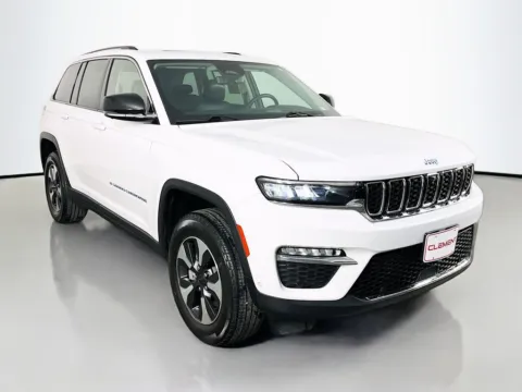 More photos of 2022 Jeep Grand Cherokee 4xe at Clement Supercenter, MO