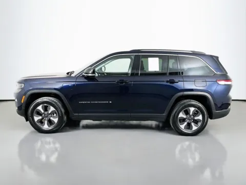 More photos of 2022 Jeep Grand Cherokee 4xe at Clement Supercenter, MO