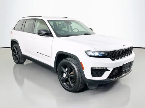 More photos of 2023 Jeep Grand Cherokee Limited at Clement Supercenter, MO