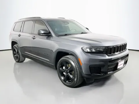 More photos of 2023 Jeep Grand Cherokee L Altitude at Clement Supercenter, MO