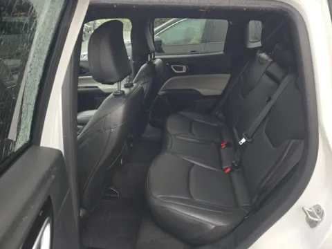More photos of 2023 Jeep Compass Limited at Clement Supercenter, MO