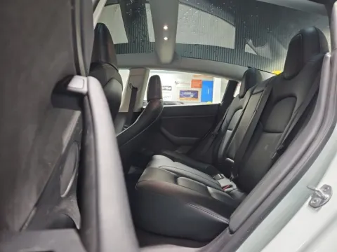 More photos of 2023 Tesla Model 3 at Clement Supercenter, MO