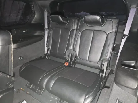 More photos of 2023 Jeep Grand Cherokee L Overland at Clement Supercenter, MO