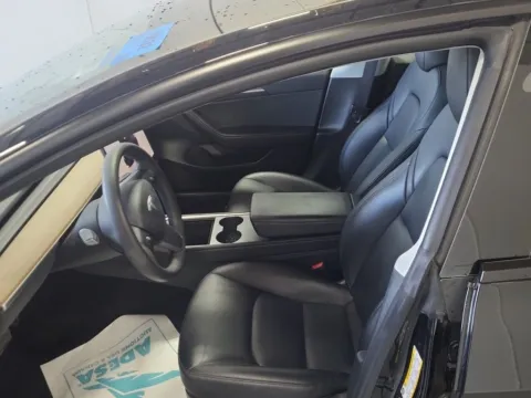 More photos of 2023 Tesla Model 3 at Clement Supercenter, MO