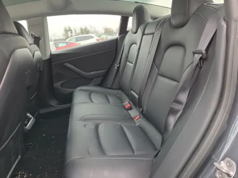 More photos of 2023 Tesla Model 3 at Clement Supercenter, MO