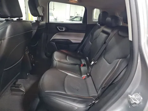 More photos of 2022 Jeep Compass Limited at Clement Supercenter, MO