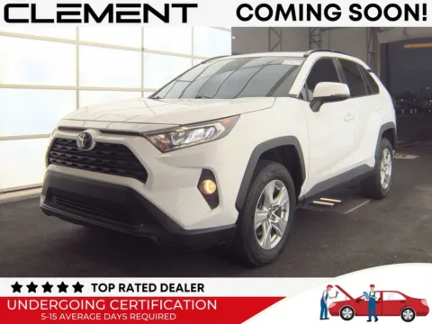 White 2019 Toyota RAV4 XLE for sale in St. Charles, MO