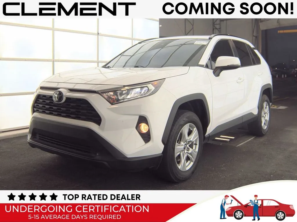 White 2019 Toyota RAV4 XLE for sale in St. Charles, MO