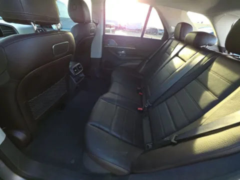 More photos of 2020 Mercedes-Benz GLE 350 at Clement Supercenter, MO