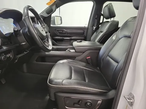 More photos of 2022 Ram 1500 Limited at Clement Supercenter, MO