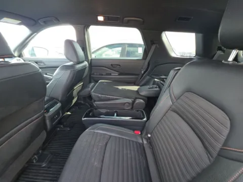 More photos of 2024 Nissan Pathfinder Rock Creek at Clement Supercenter, MO