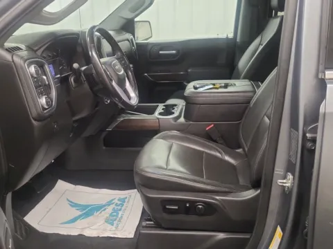 More photos of 2019 GMC Sierra 1500 SLT at Clement Supercenter, MO