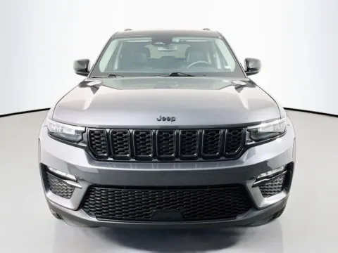 Another view of 2023 Jeep Grand Cherokee Limited for sale in St. Charles, MO at Clement Supercenter