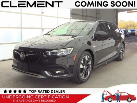 Black 2018 Buick Regal TourX Essence for sale in St. Charles, MO