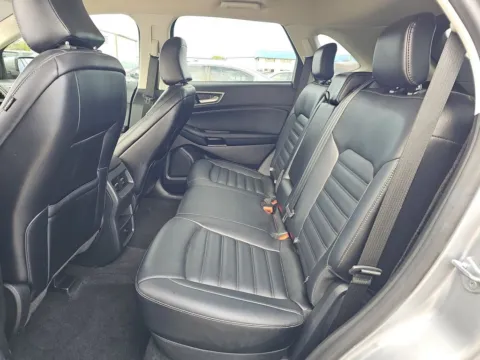 More photos of 2024 Ford Edge SEL at Clement Supercenter, MO